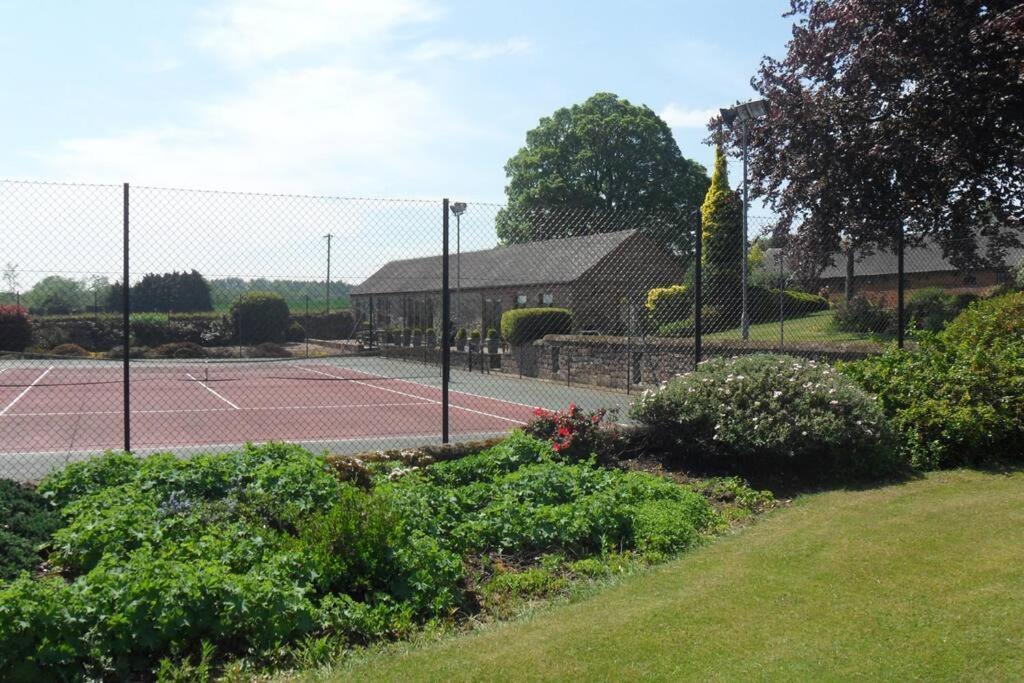 Vila Courtside Barn, Lynn, Newport Newport  Exteriér fotografie